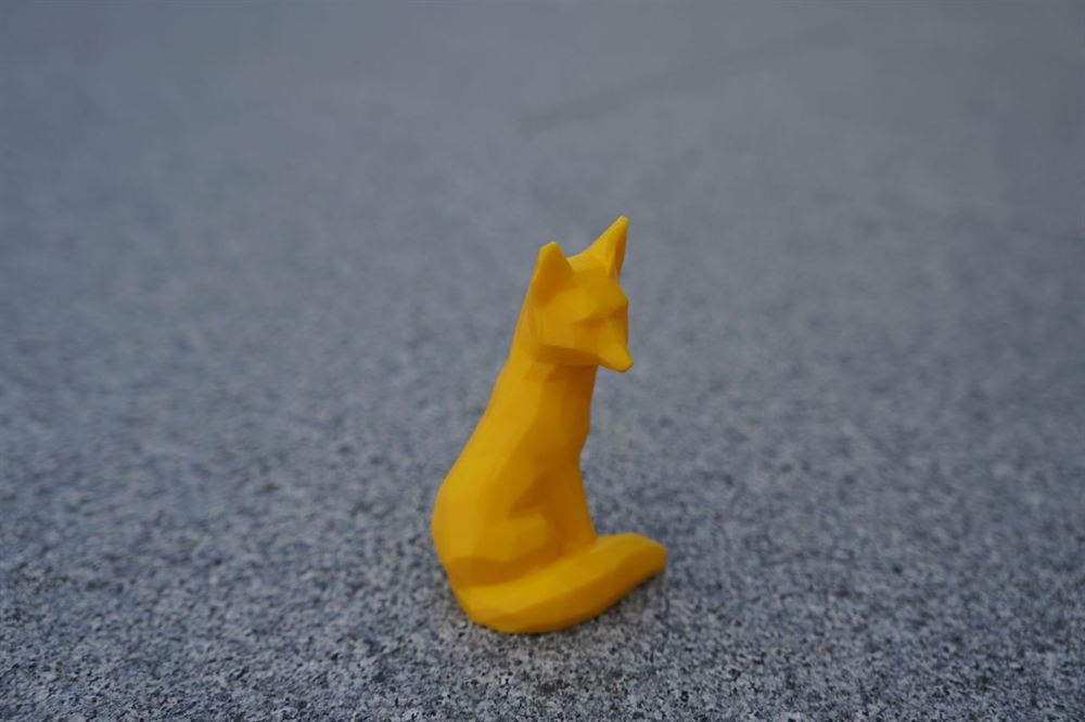 Low-Poly Sitting Fox Sculpture — 3D printed in PLA